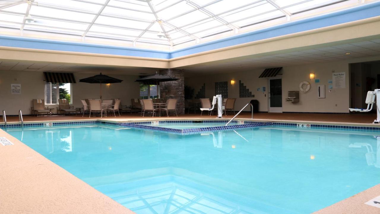 Holiday Inn Express Hotel & Suites Saginaw By Ihg Exteriör bild