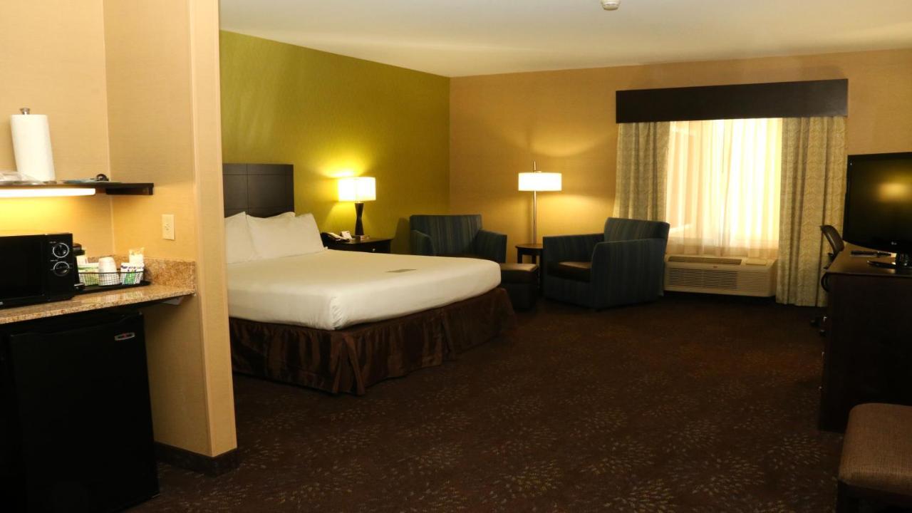 Holiday Inn Express Hotel & Suites Saginaw By Ihg Exteriör bild