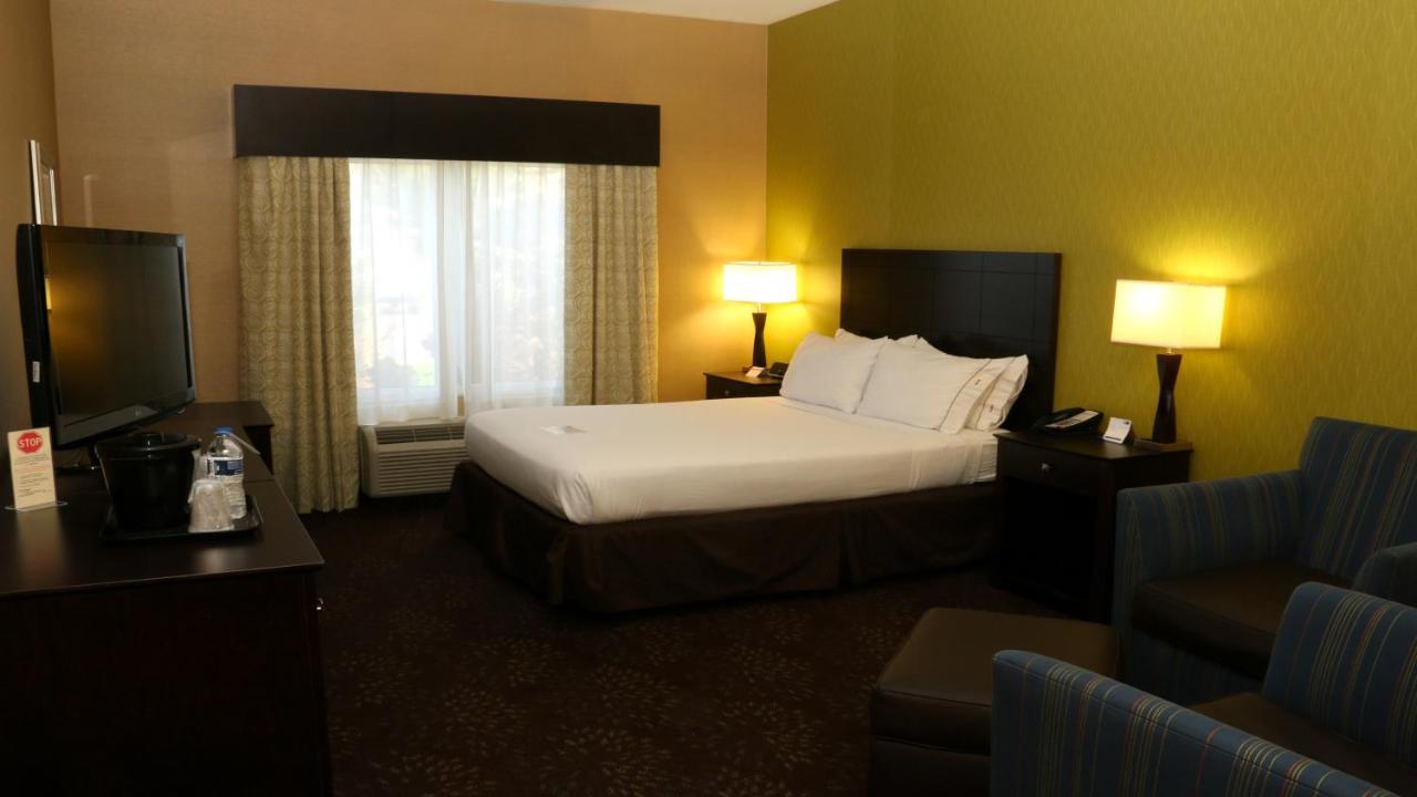 Holiday Inn Express Hotel & Suites Saginaw By Ihg Exteriör bild