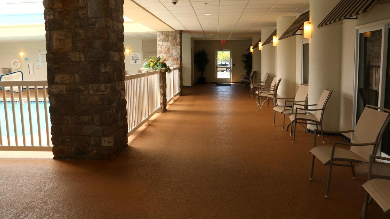 Holiday Inn Express Hotel & Suites Saginaw By Ihg Exteriör bild