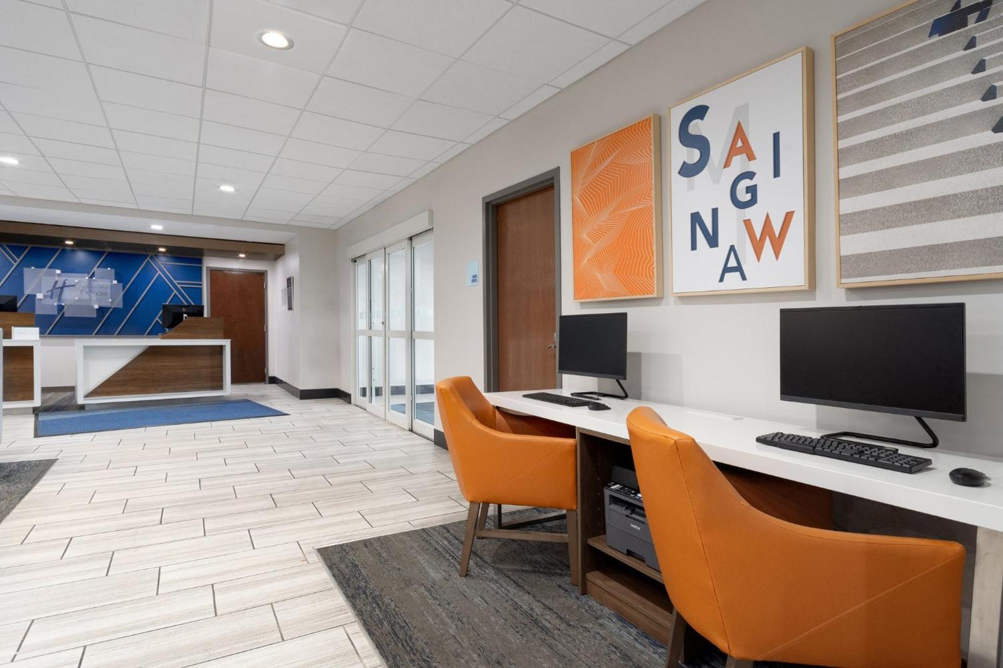 Holiday Inn Express Hotel & Suites Saginaw By Ihg Exteriör bild