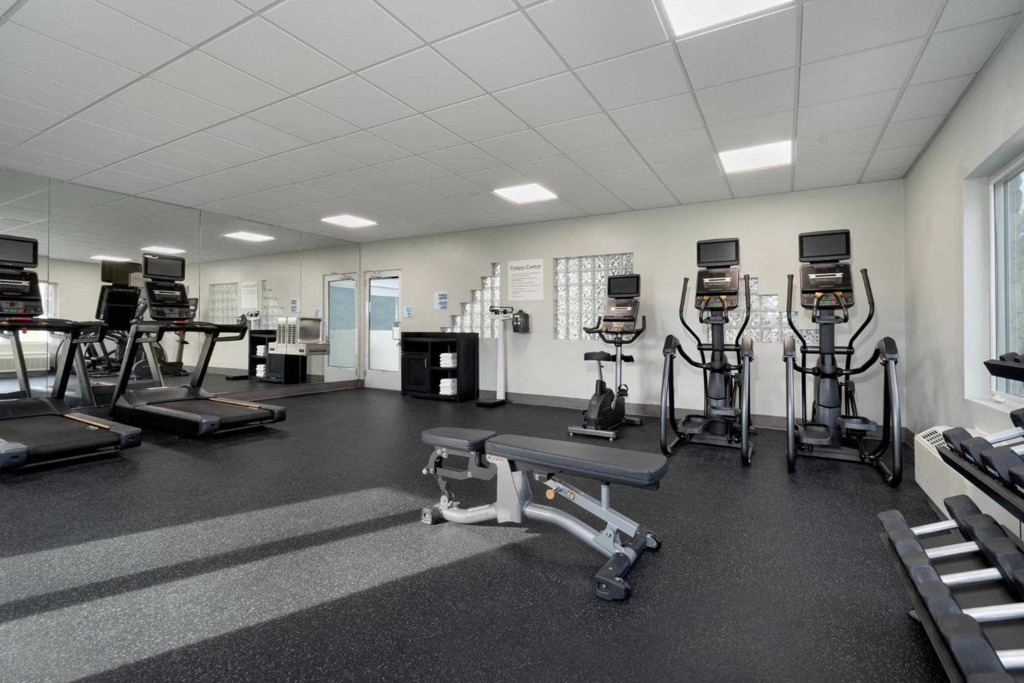 Holiday Inn Express Hotel & Suites Saginaw By Ihg Exteriör bild